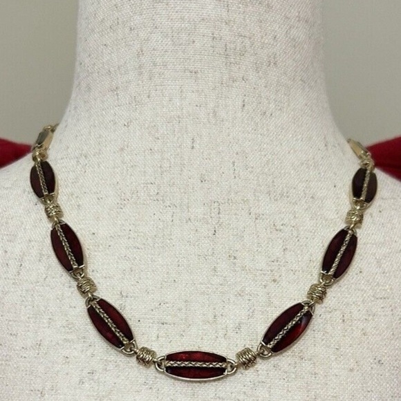 Monet Deep Red Enameled Necklace 16-18 Inches Gold Tone Extenders Signed - Picture 3 of 10